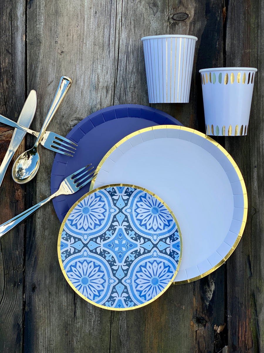 Italian Blues & White Small Paper Plates, pack of 10 – Paper+Clay Tabletop
